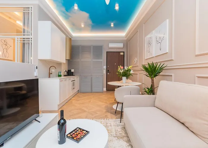 Sky Apartment By Grand Apartments